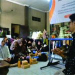STIESIA Dukung Keberlanjutan UMKM Baik Melalui Pemberian Mesin Bordir dan Pelatihan Produk Kreatif