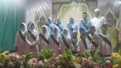Maulid Nabi Dibalut Haflatul Imtihan, TPQ Al-Muhajirin Cetak Generasi Cinta Al-Qur’an